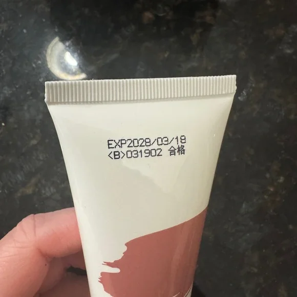 2/$10 Rose and Raspberry Hand Cream NWT - Picture 3 of 4